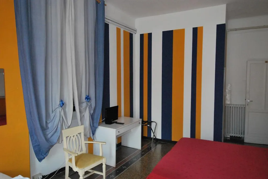 Albergo La Vela Rapallo 0*,